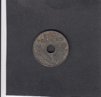 Beschrijving: 20 Centimes  HOLE  